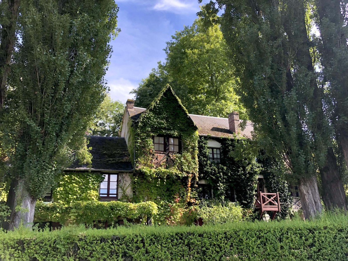 678ec2869aa559d570a068e1_moulin-home-9